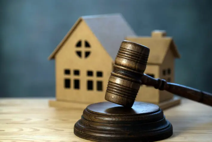 Buying a house at auction